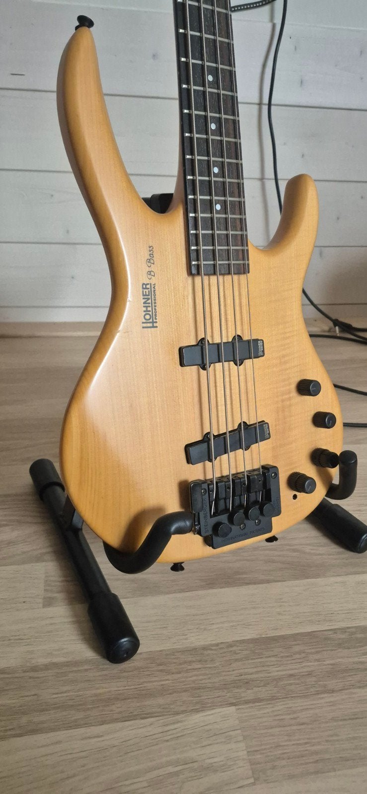 Hohner B Bass + EMG BQC, Muziek en Instrumenten, Snaarinstrumenten | Gitaren | Bas, Ophalen