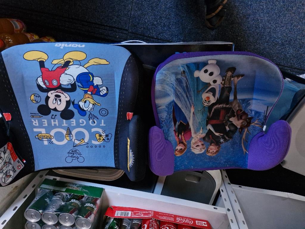 kinderzitjes 2stuks, Autogordel of Isofix, Zijbescherming, Zo goed als nieuw, Ophalen