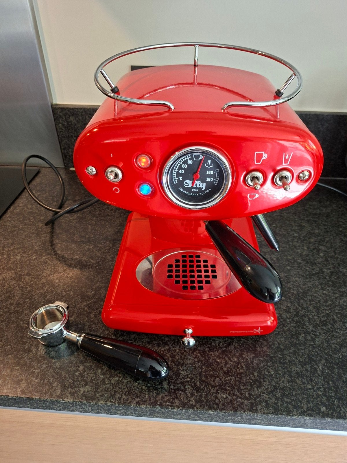 Illy X1 Iperespresso rood rouge, Elektronische apparatuur, Ophalen of Verzenden