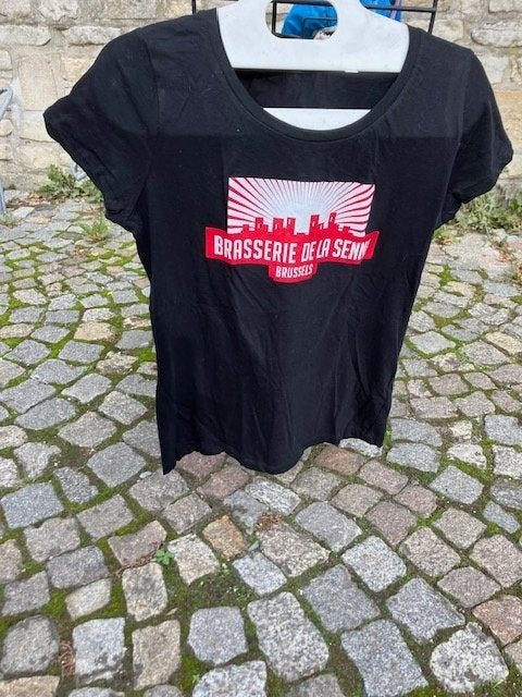 T SHIRT BRASSERIE DE LA SENNE BRUSSEL MEDIUM NOOIT GEDRAGEN, Ophalen of Verzenden