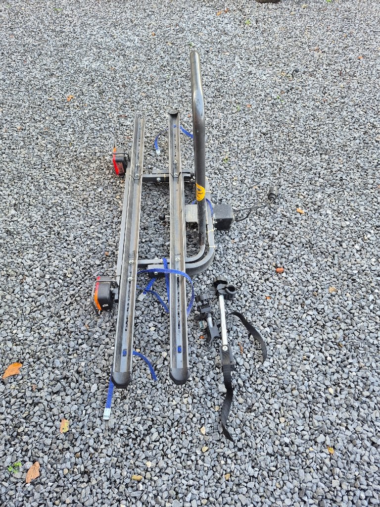 Fietsendrager auto, Ophalen, 2 fietsen, Zo goed als nieuw, Achterklepdrager