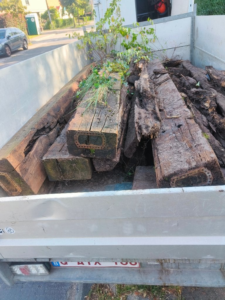 Treinbielzen bielzen brandhout. Gratis., Traverse, Enlèvement, Utilisé, 25 cm ou plus