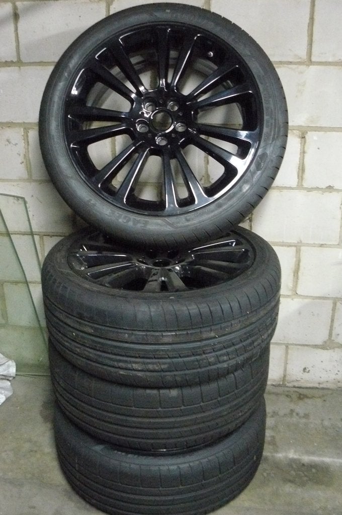 Jantes 19 pouces neuves + pneus d'été Jaguar XF, Neuf, 245 mm, Véhicule de tourisme, Pneus été