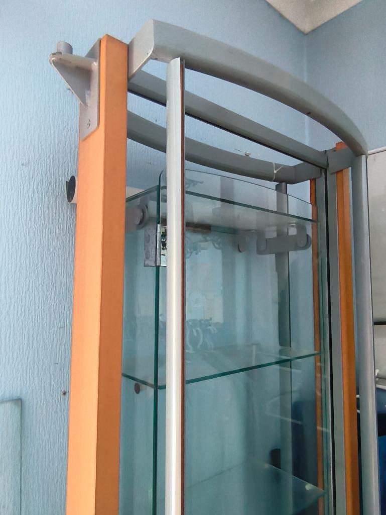 Kast( glazen) GRATIS zie ander zoekertje, Enlèvement