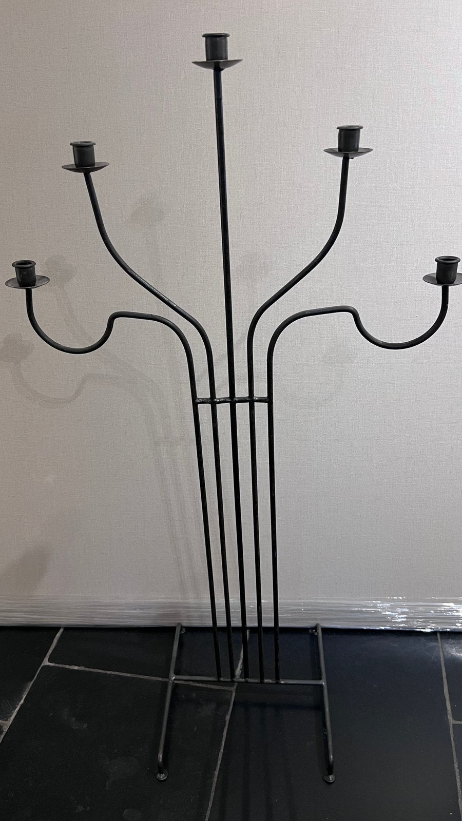 Chandelier à 5 bras, fonte, 123 cm H x 70 cm L, Maison & Meubles, Comme neuf, Enlèvement, 123 cm, Métal