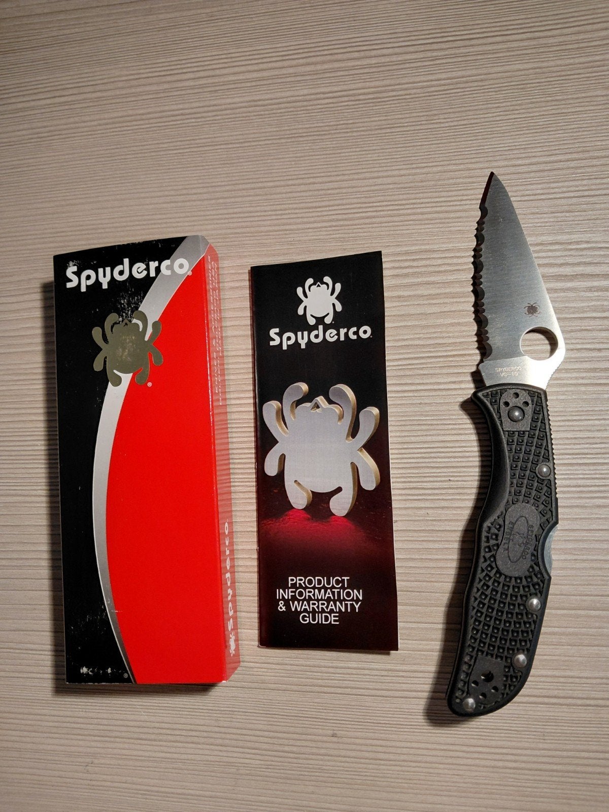 Spyderco Endela dentelé, Caravanes & Camping, Enlèvement