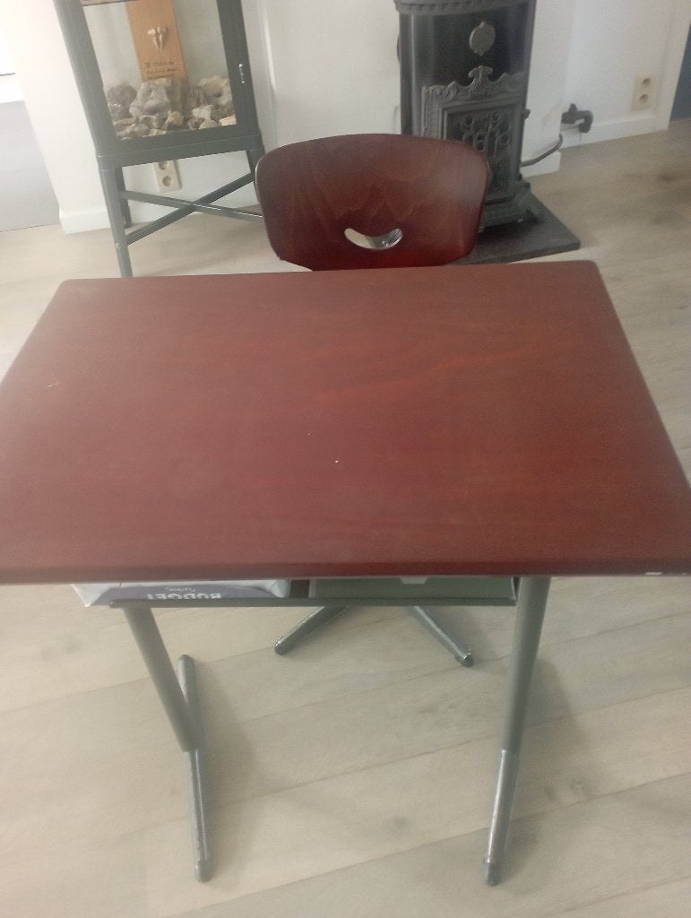 Vintage lessenaar met stoeltje, Maison & Meubles, Enlèvement, Utilisé, Brun, Chaise de bureau