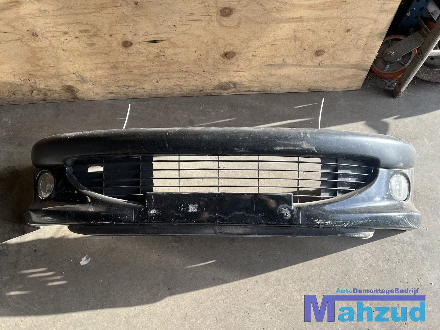 PEUGEOT 206 ZWART voorbumper 2002-2006, Taurusavenue 1
2132 LS  Hoofddorp, NL, Gebruikt, Contact.group@renault.com, Bumper