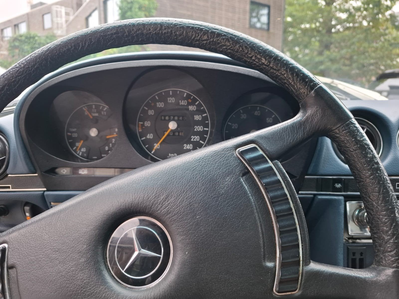 Mercedes-Benz 350 SLC, foto 6