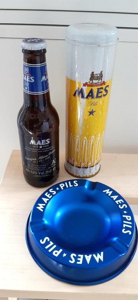 pakket Maes Pils flesje bier 1994 (vol)  met koker  + asbak, Verzamelen, Ophalen of Verzenden, Zo goed als nieuw, Flesje(s)