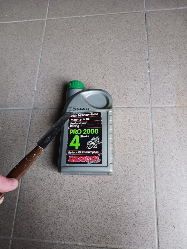 Nieuwe 4takt olie+ 2 bougies, Motoren, Particulier
