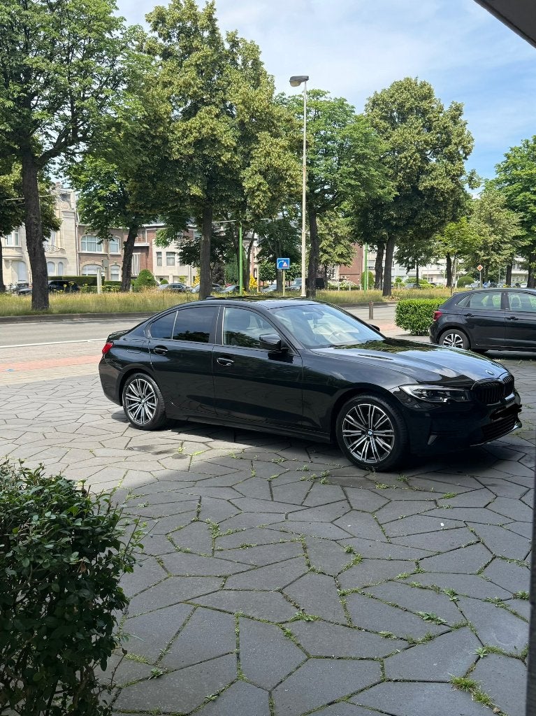 Bmw 320i, Auto's, Automaat, Achterwielaandrijving, 4 cilinders, Zwart