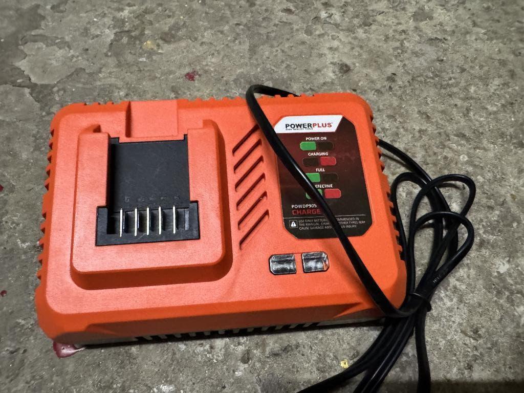 Oplader PowerPlus nieuw, Doe-het-zelf en Bouw, Ophalen of Verzenden, Nieuw