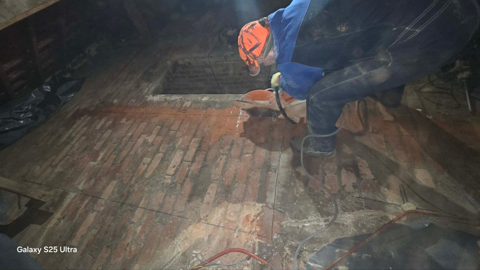 Trapgat maken in het beton vloer.0466445657, Enlèvement ou Envoi