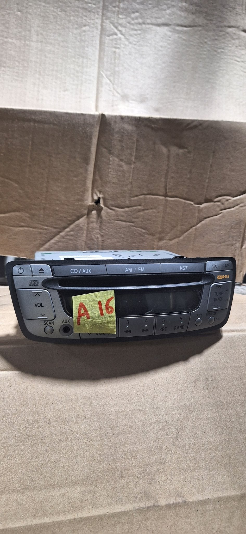 Originele Volkswagen Polo Autoradio CD-speler (W83811 / CQ-M, -, Utilisé, -, -