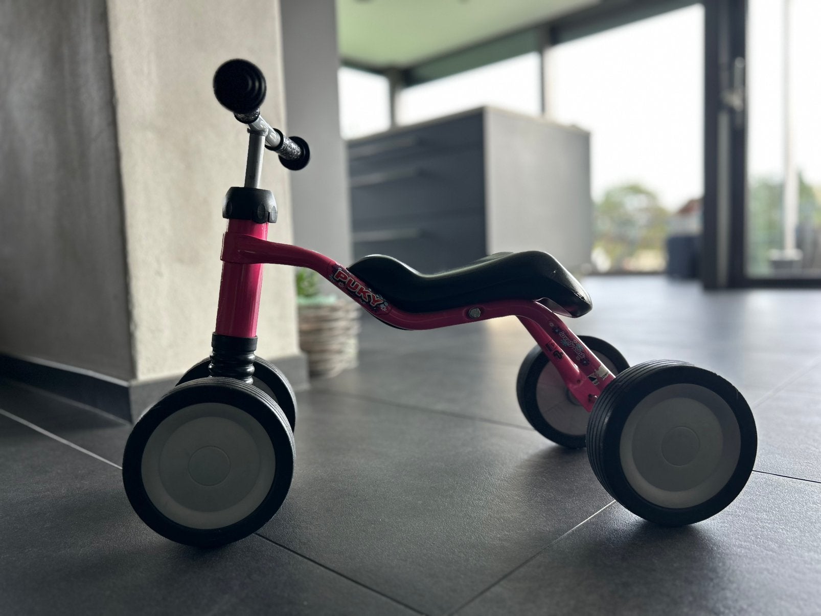 Tricycle / Vélo porteur PUKY rose sans pédales, Ophalen, Zo goed als nieuw
