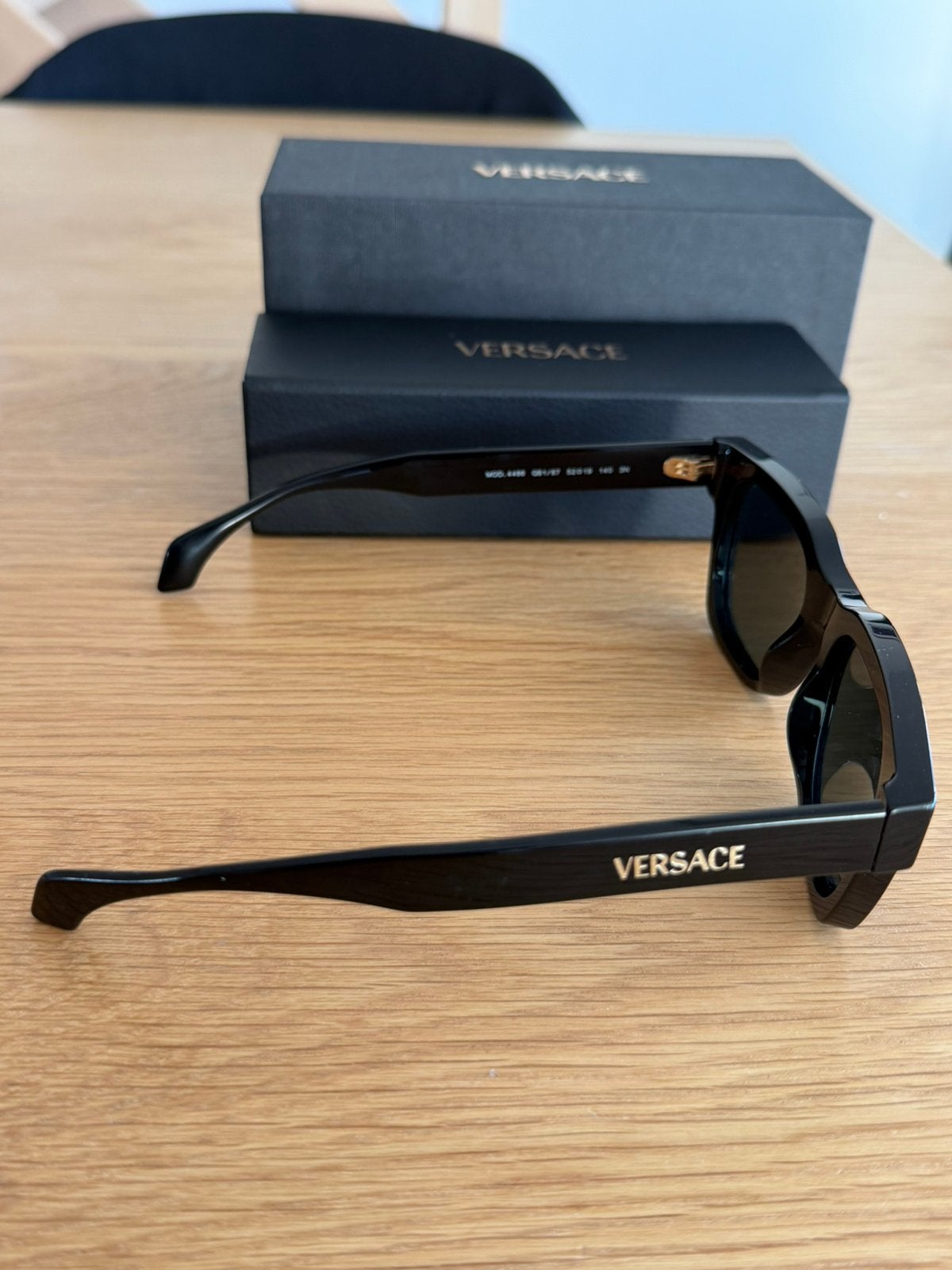 Versace Wayfarer Zonnebril, Handtassen en Accessoires, Ophalen, Zo goed als nieuw, Zonnebril