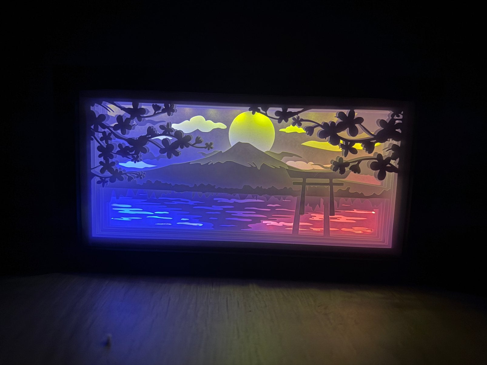 Handgemaakte 3D LED Lightbox Japan – Mount Fuji & Torii, Huis en Inrichting, Ophalen of Verzenden