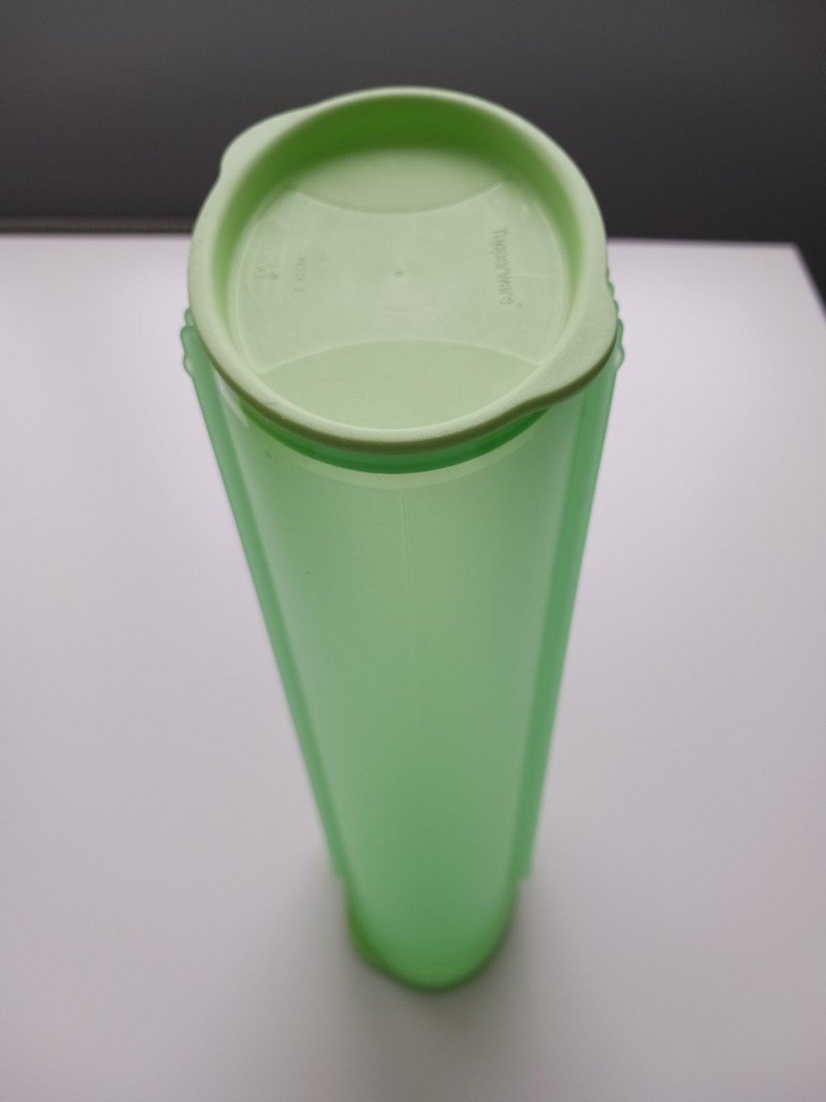 Groene spaghettidoos van Tupperware te koop., Ophalen, Gebruikt, Groen, Bewaardoos