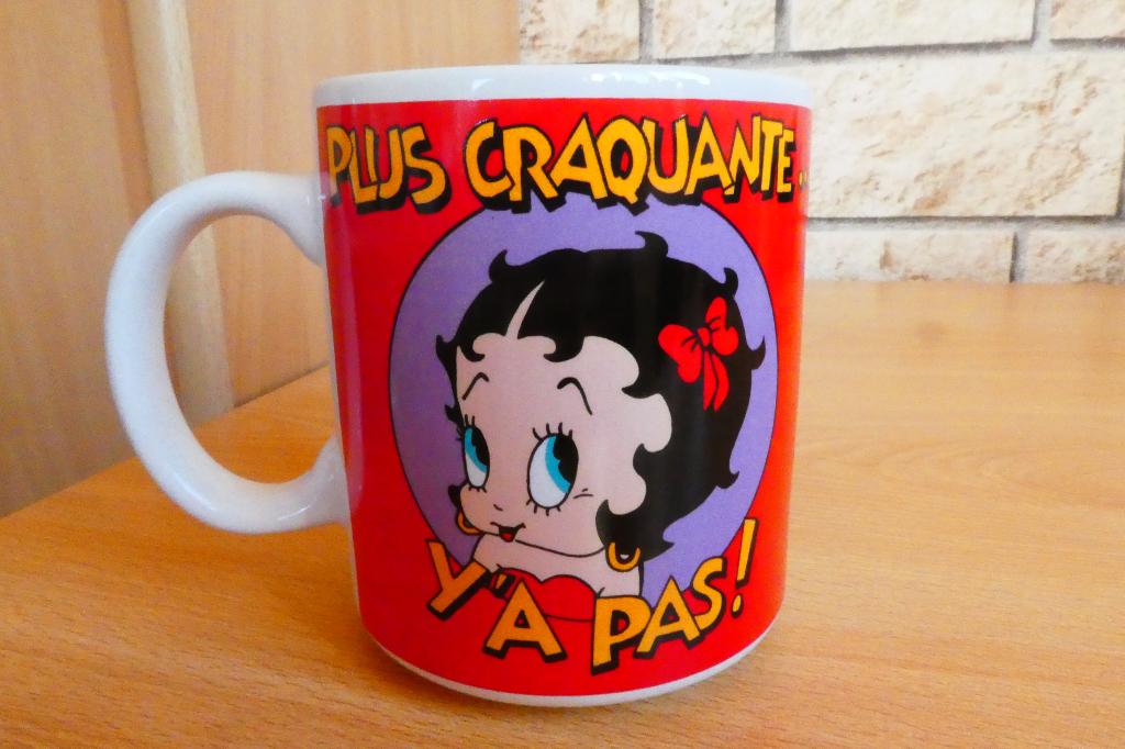 Betty Boop mug "plus craquante y a pas!" Tropico 1994, Enlèvement ou Envoi, Neuf, Humain