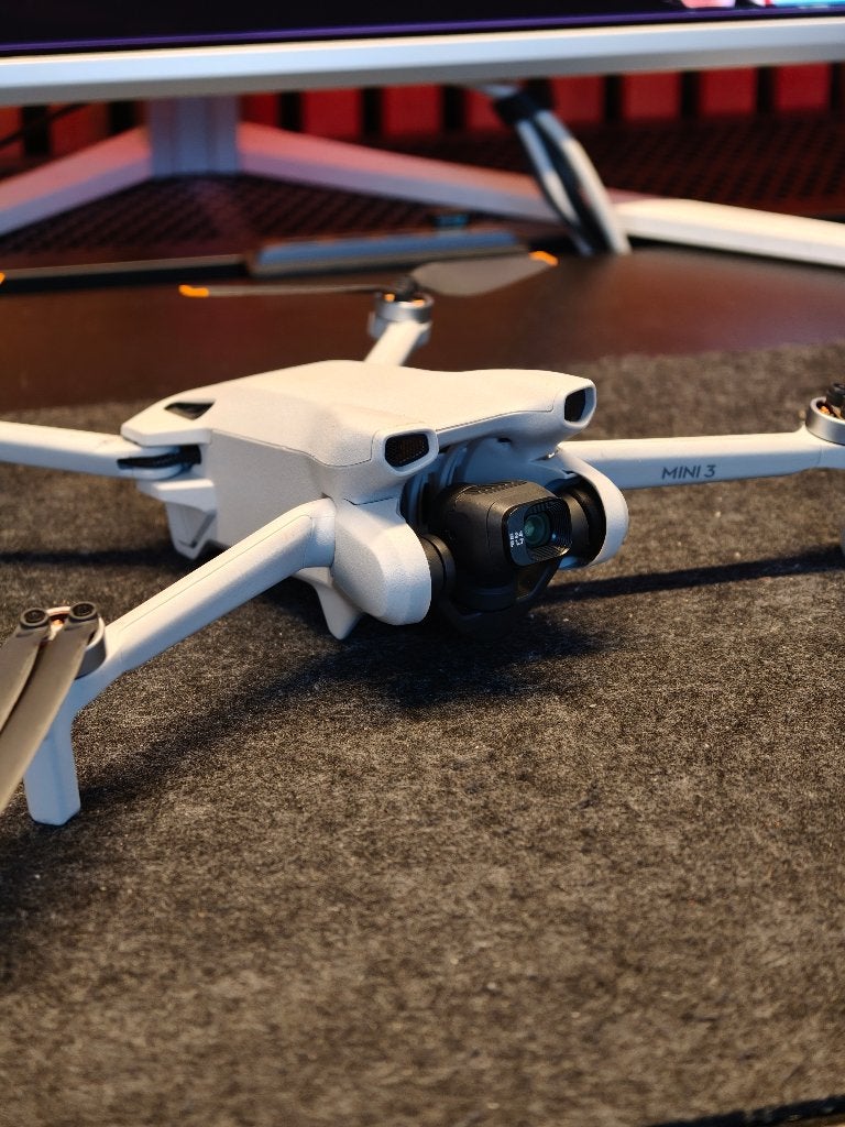 DJI Mini 3 + RC-N1 + Carrycase + Props, Drone avec caméra, Retour au point de départ, Enlèvement ou Envoi, Moins de 250 g