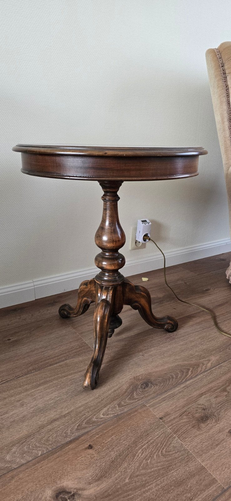 antieke bijzettafel rond, hout, klassiek design, Ophalen