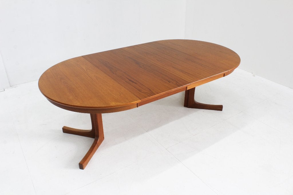 Vintage Deense ronde uitschuifbare eettafel taf, Ophalen, 100 tot 150 cm, Zo goed als nieuw, Vijf personen of meer