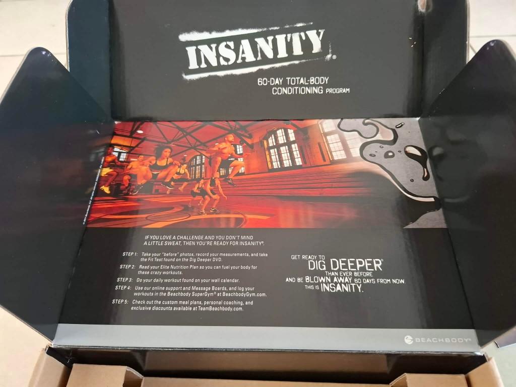 insanity box 10 dvd workoutbox in perfecte staat, Ophalen, Zo goed als nieuw