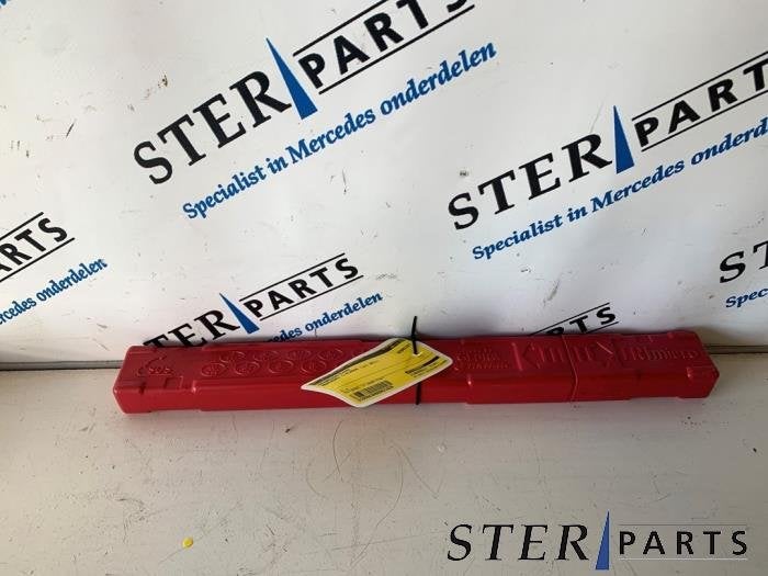 Triangle de présignalisation d'un Mercedes C-Klasse, 3 mois de garantie, Utilisé, -, -