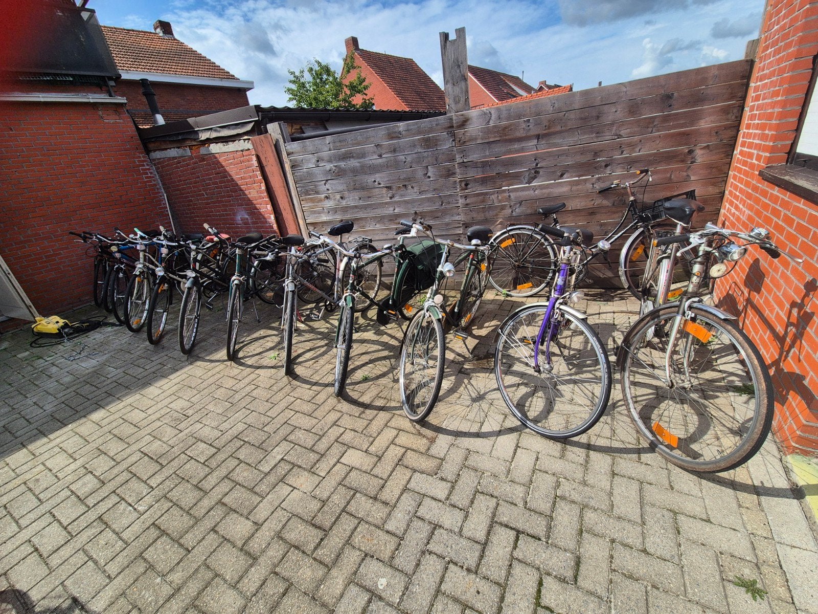 15 kot-bus-uitgaansfietsen 600€ Oostmalle, Enlèvement