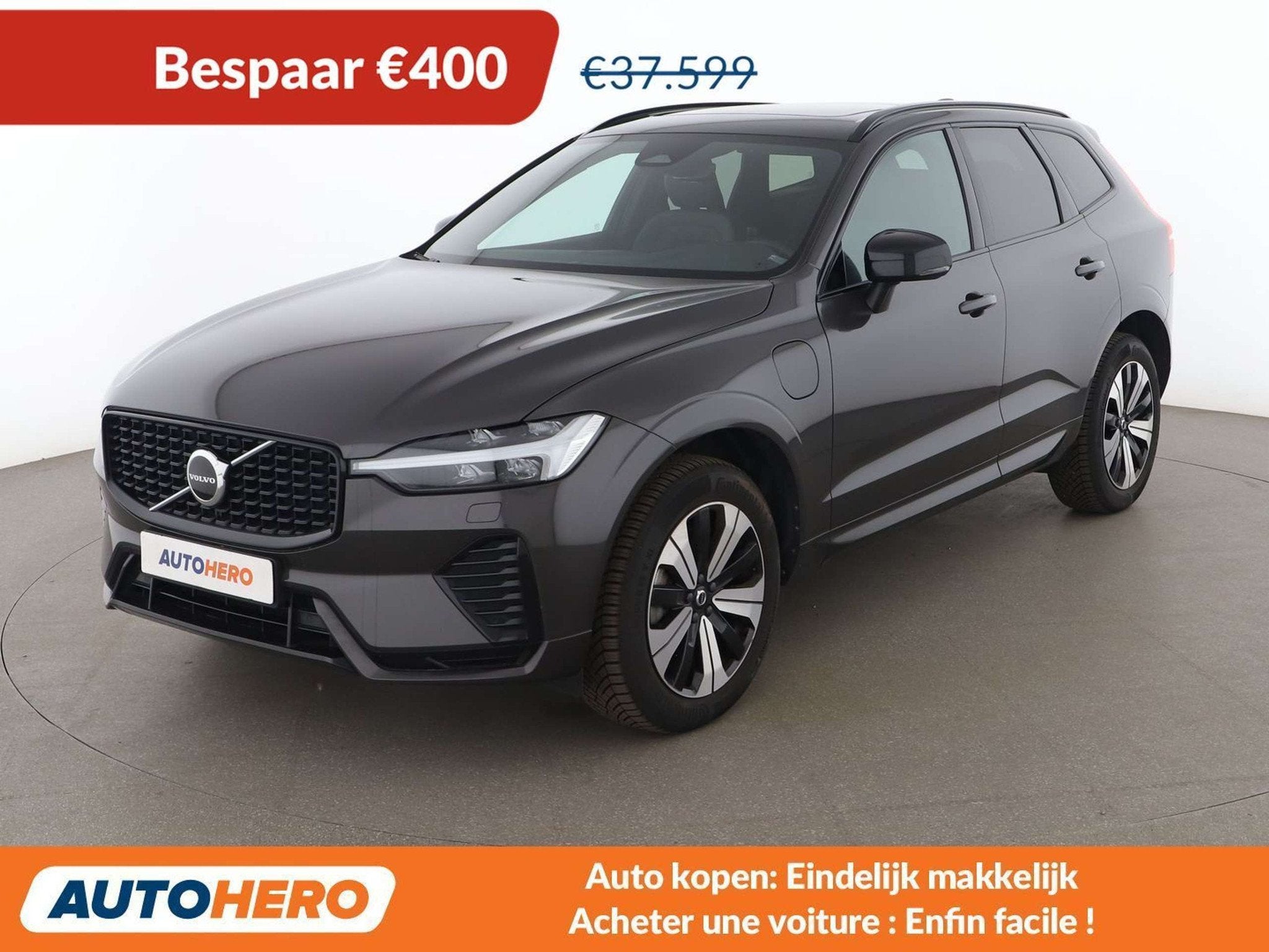 Volvo XC60 2.0 T6 Recharge Plug-in Hybrid Plus Dark AWD, Auto's, Volvo, Automaat, Gebruikt, 1969 cc, Leder