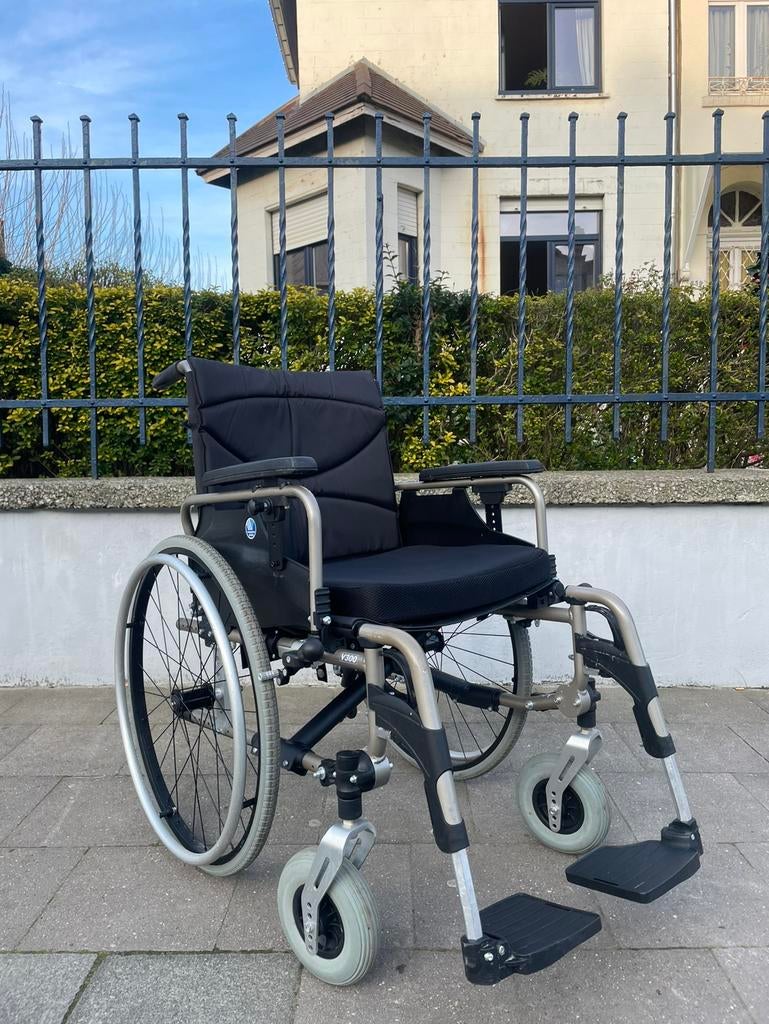 Vermeiren V 300 opvouwbare rolstoel in nieuwstaat, Diversen, Ophalen of Verzenden, Inklapbaar, Zo goed als nieuw, Handbewogen rolstoel