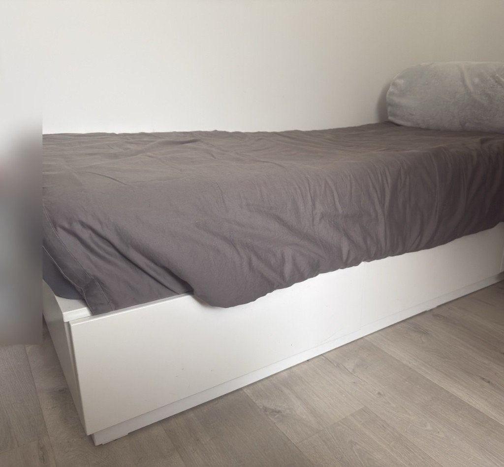 Lit simple IKEA NORDLI 90x200, 3 tiroirs, sommier à lattes, Modern, met opbergruimte, 90 cm, Une personne, Enlèvement