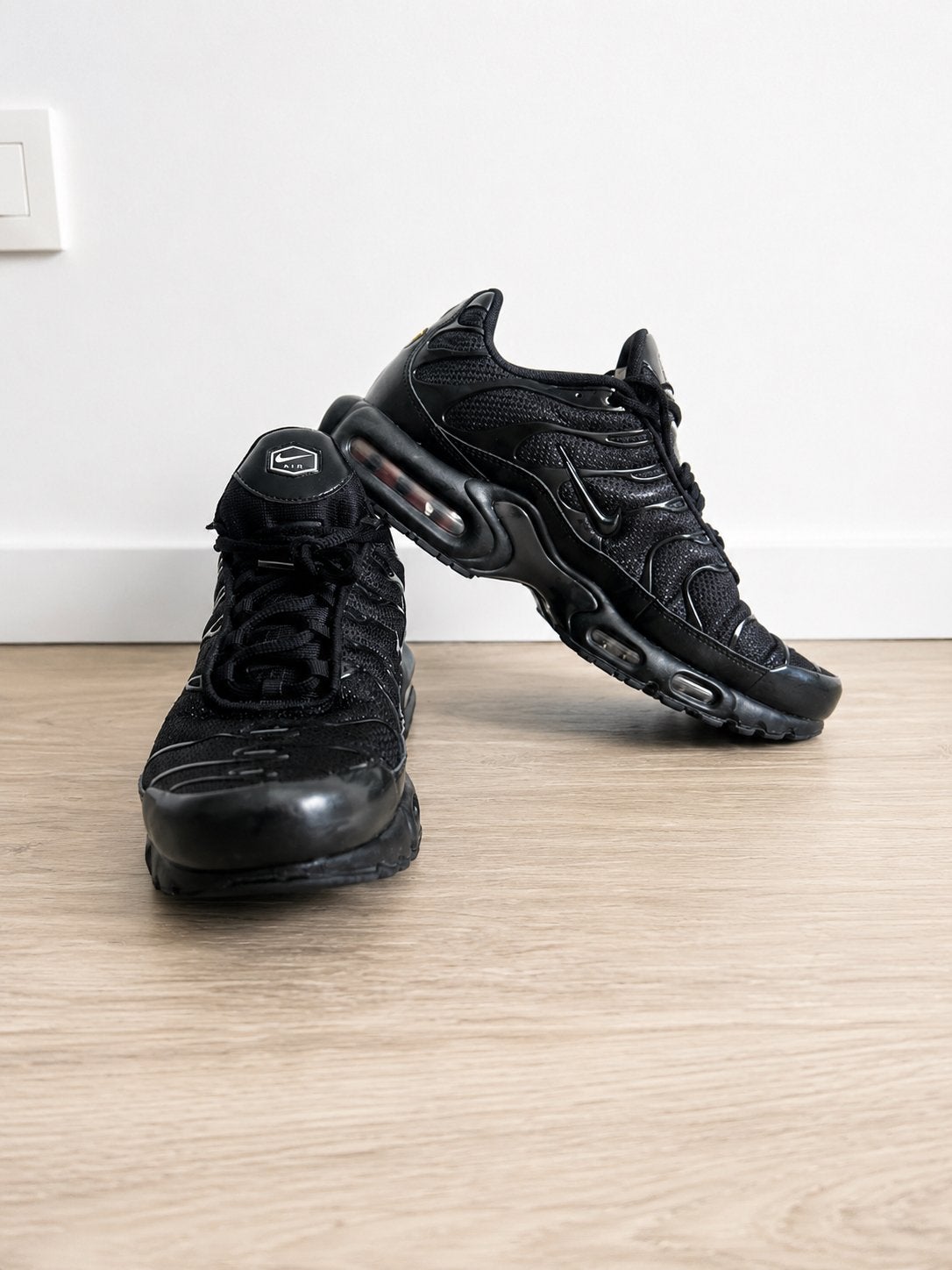 Nike Air Max Plus TN Triple Black – 44,5, Vêtements | Hommes, Chaussures, Enlèvement, Comme neuf, Noir