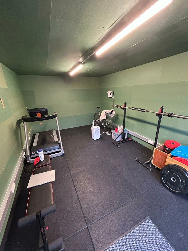 Dalles sol fitness en caoutchouc 1mx1m. Épaisseur 15mm., Neuf, Info@kriden.be, Enlèvement ou Envoi, Belgique