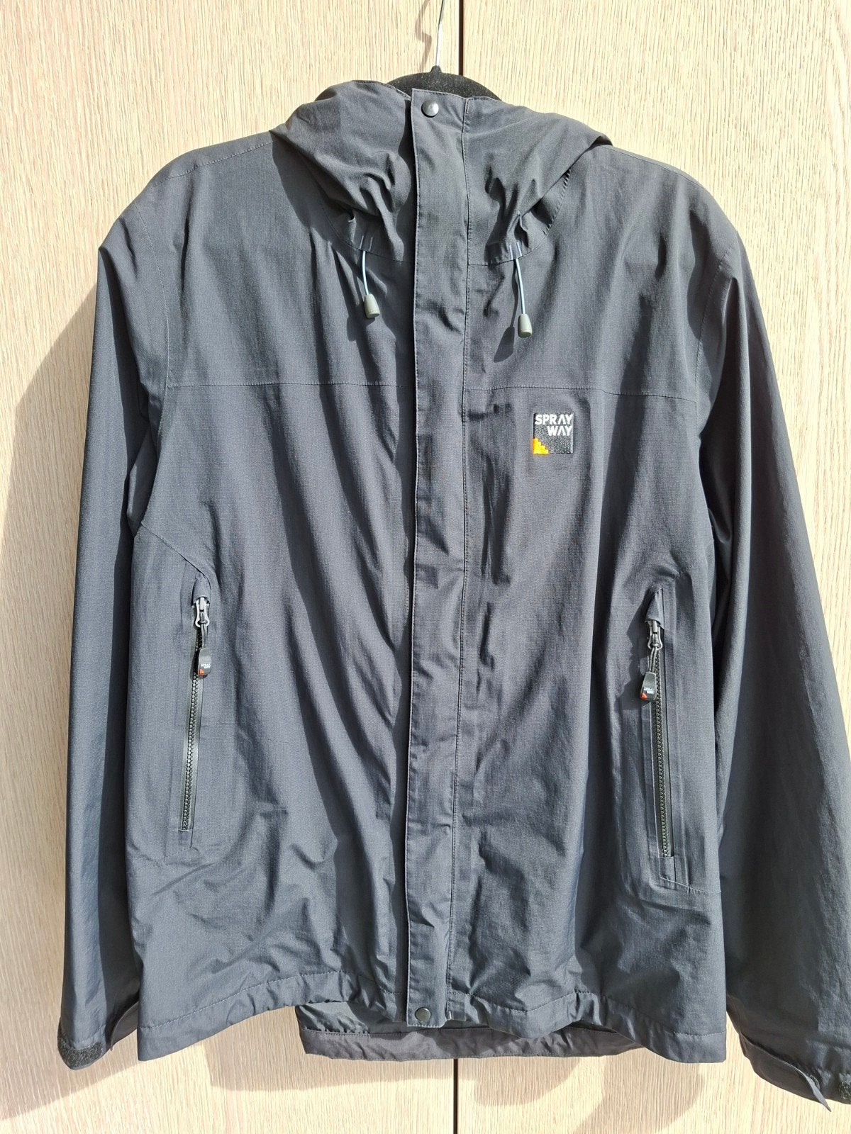Sprayway gore-rex jas maat L, Sport en Fitness, Bergsport en Wandelen, Ophalen of Verzenden, Gebruikt, Kleding