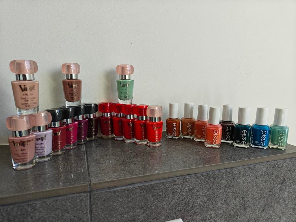 Nagellak Essie en Pupa, Ophalen