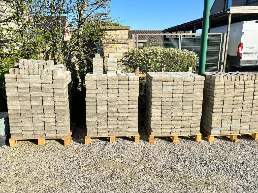 30m² grijze betonklinkers 15x15x6 in goede staat, Béton, Enlèvement, Utilisé, Briques