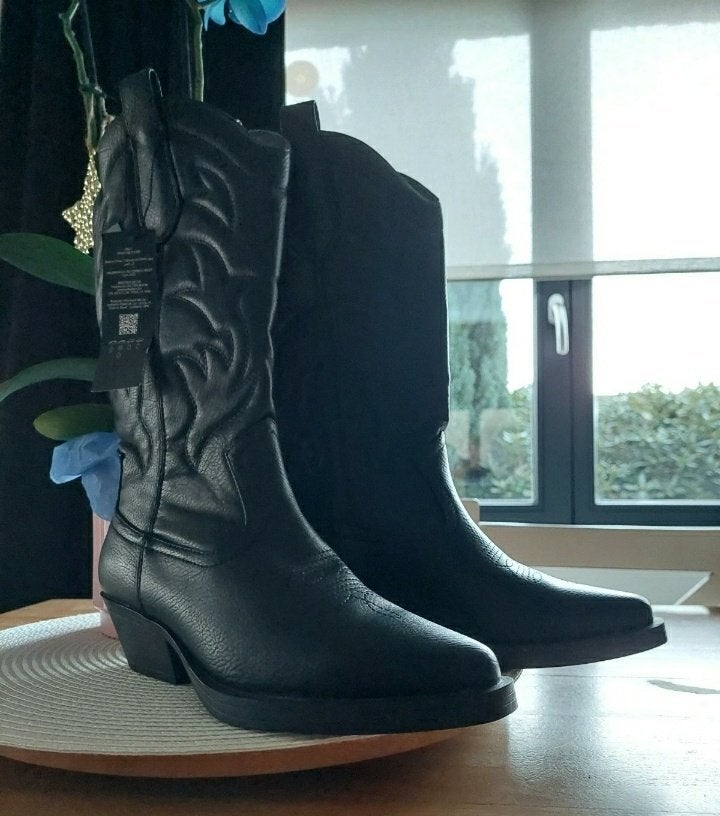 Bottes noires pour dame Taille 36, Neuf, Only, Enlèvement, Bottes hautes