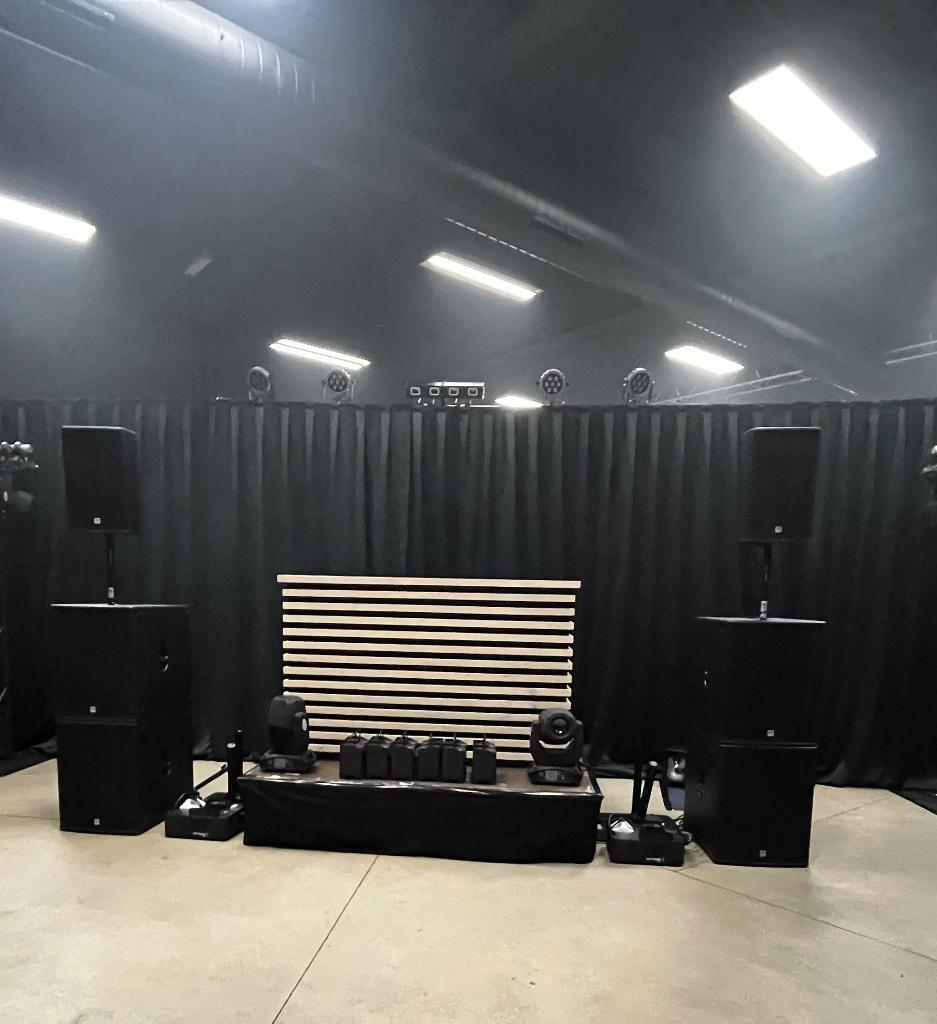 HK Audio set Linear 3 (2x top 4x sub), TV, Hi-fi & Vidéo, Appareils professionnels, Enlèvement, Utilisé, Audio
