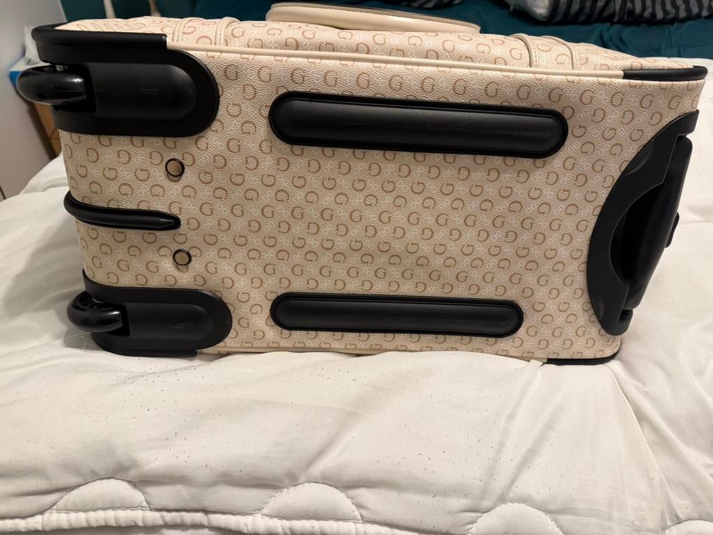 Nieuw guess, Ophalen of Verzenden, Nieuw