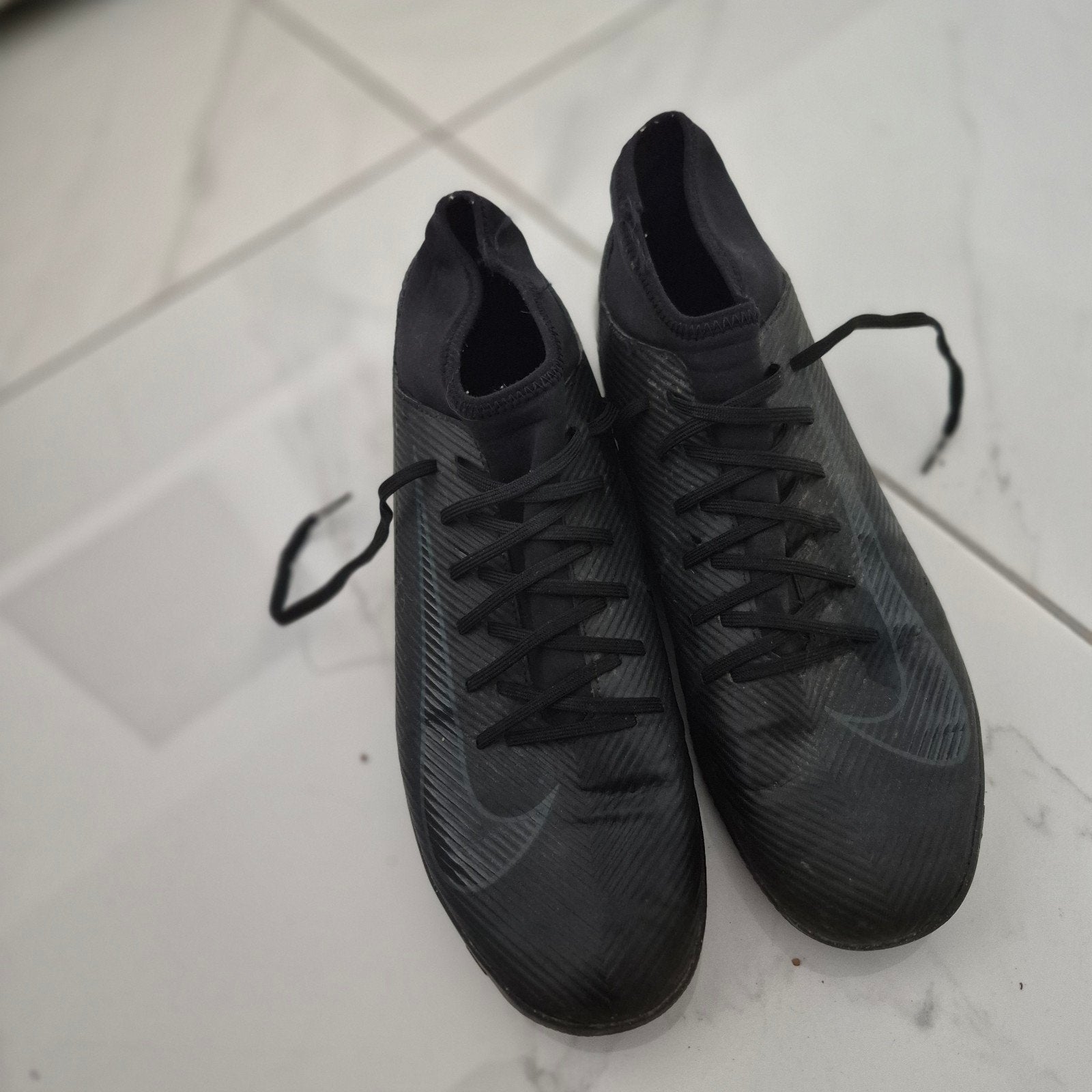 Nike multi noir taille 46, Kleding | Heren, Schoenen, Ophalen, Nike, Gedragen, Sportschoenen