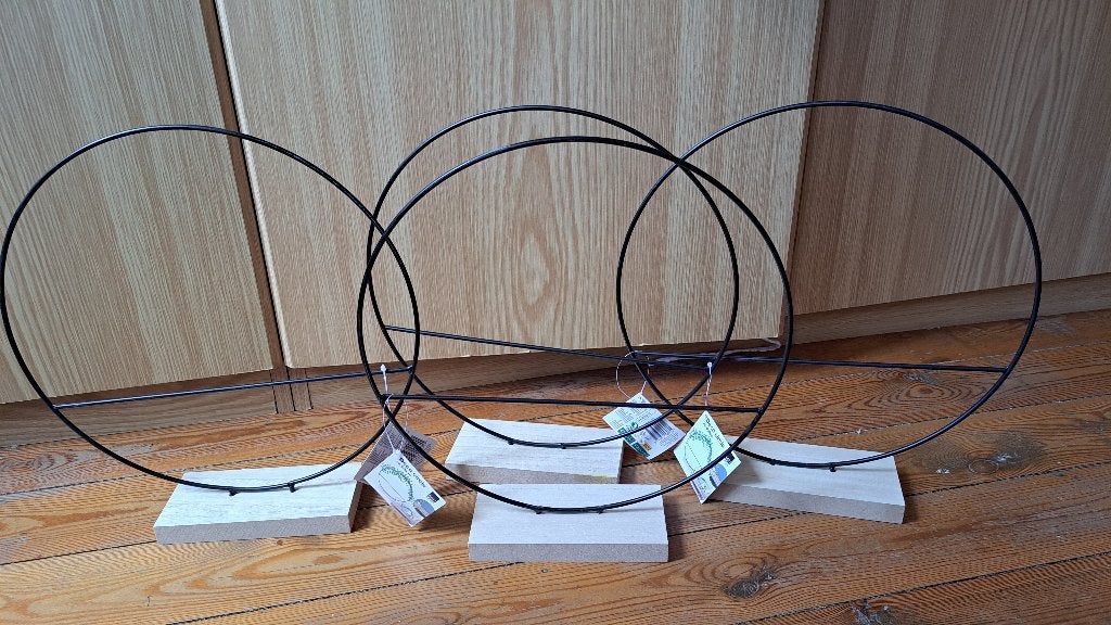 Decoratie cirkel in metaal op houten voet, Zwart, Nieuw, Knutselwerk, Metaal