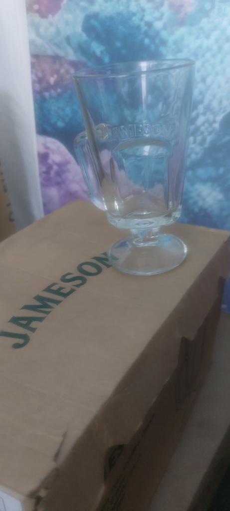 Tasse en verres jamson, Enlèvement ou Envoi