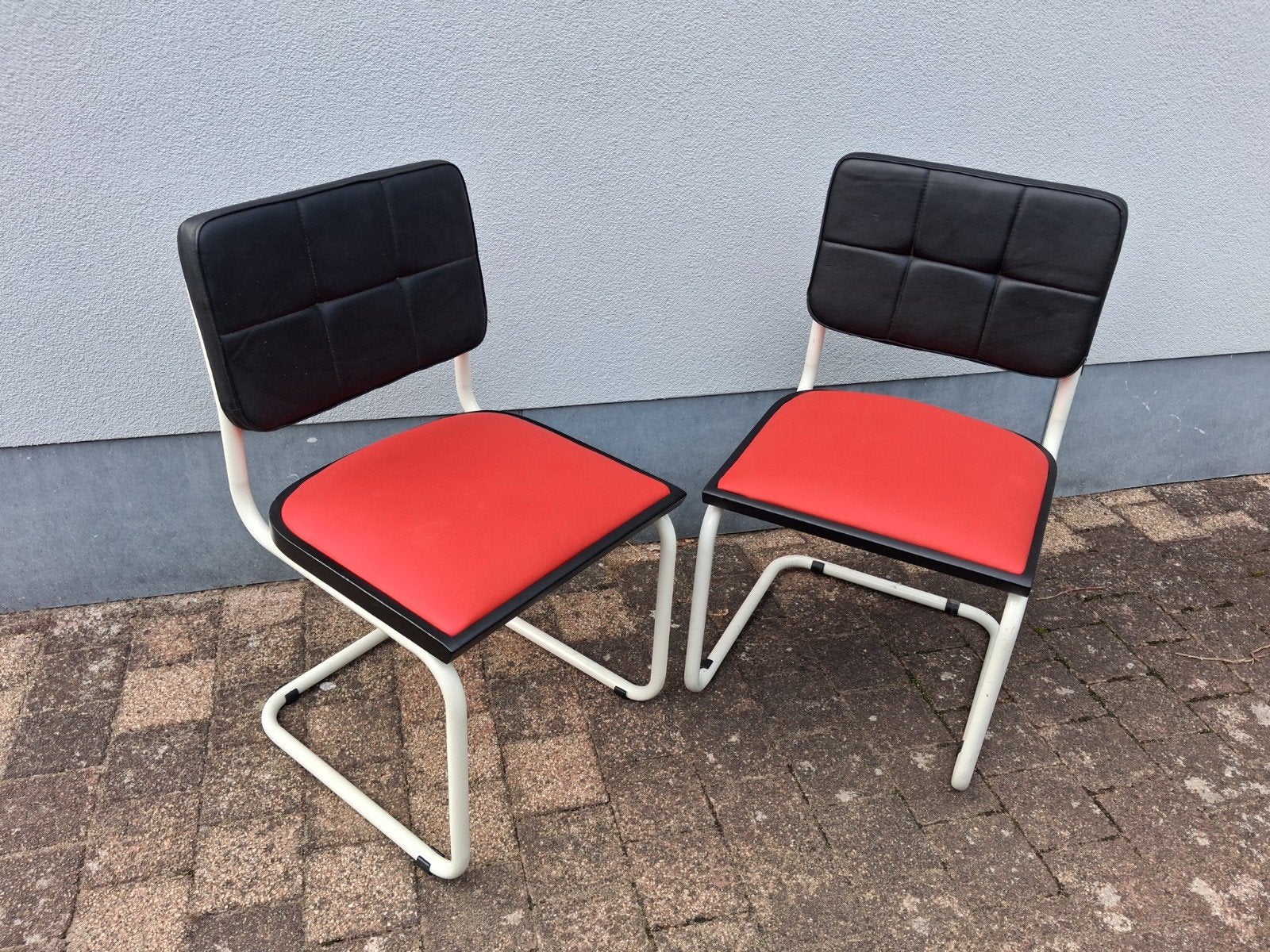 2 chaises cantilever rénovées des années 70, Maison & Meubles, Chaises, Enlèvement