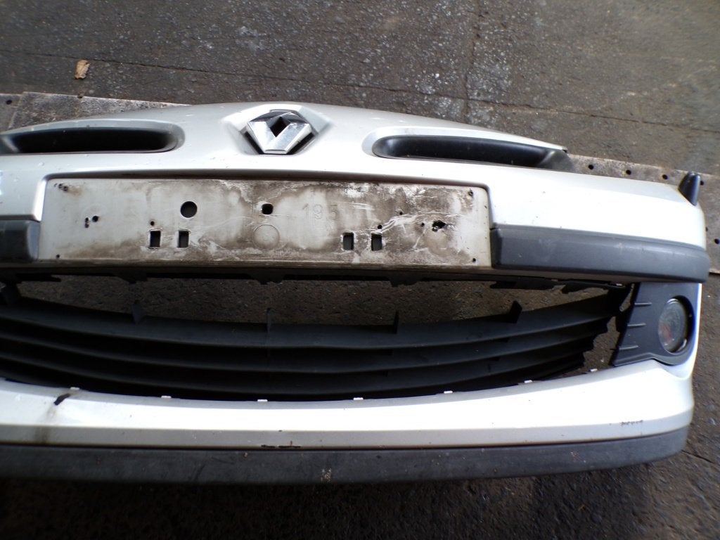 Pare choc avant Renault Clio 3 2005-2009 LP/15693, Pare-chocs, Renault, Enlèvement, Utilisé