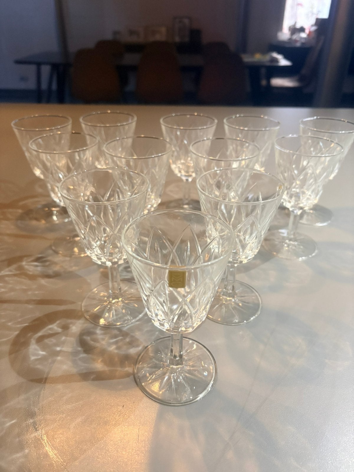 Lot de 11 verres à eau / vin rétro VMC Reims, Antiquités & Art, Envoi