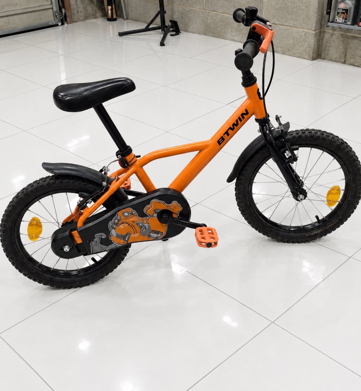 Vélo enfant BTWIN orange et noir, Enlèvement, Comme neuf