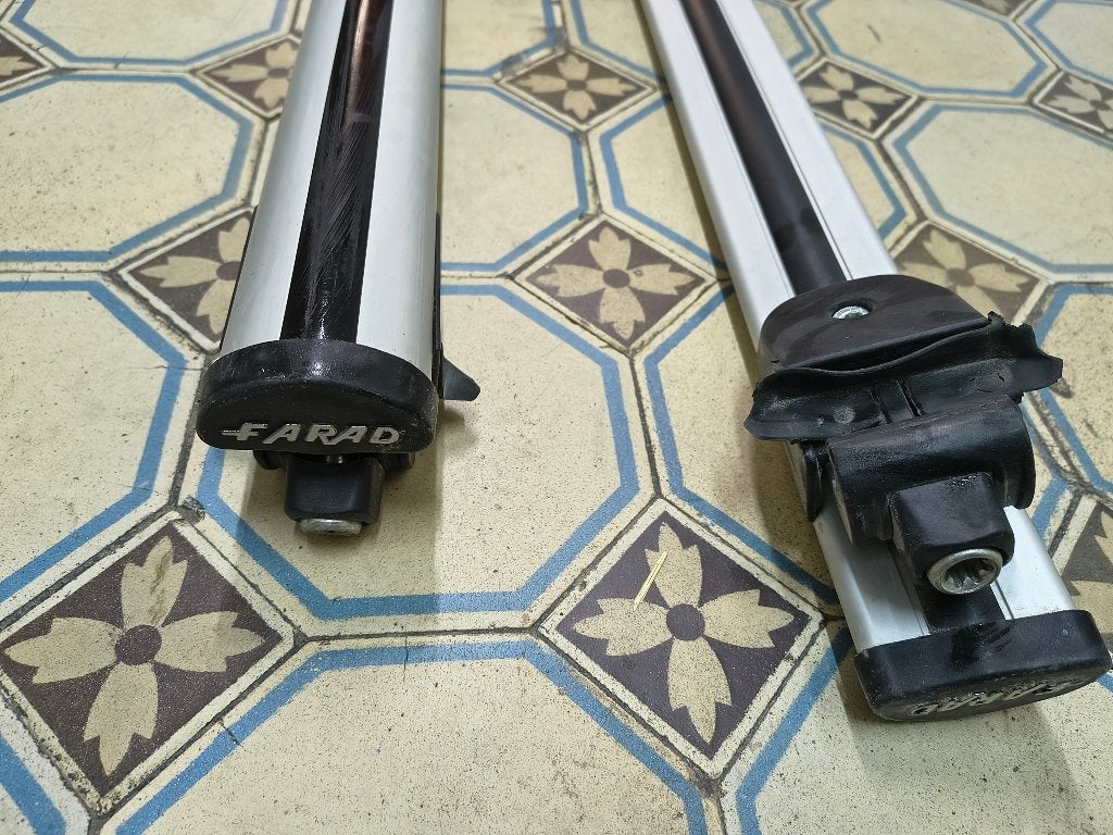 Barres de toit Farad universel 112 cm, Autos : Pièces & Accessoires, Enlèvement, Utilisé