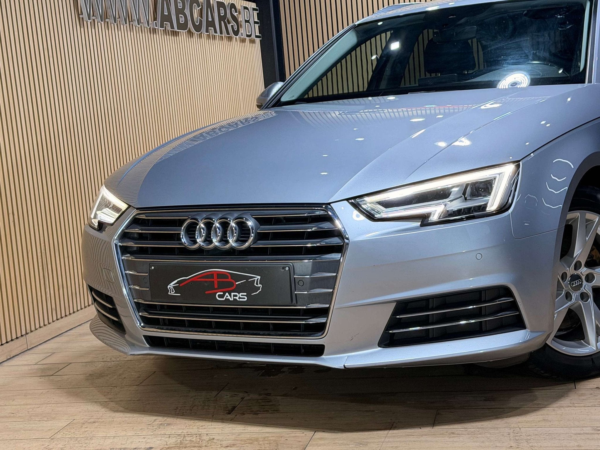 Audi A4 Avant 2.0 TDi Sport * GARANTIE 12 MOIS *, Autos, Audi, Argent ou Gris, Achat, Euro 6, Entreprise